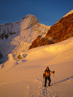 sunset Quitarraju mountain