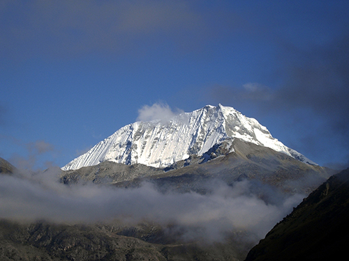 Climbing Ranrapalca Mountain