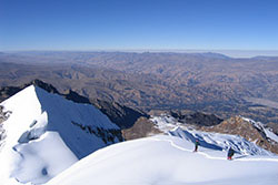 Vallunaraju mountain