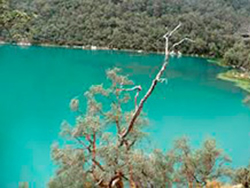 uruscocha lake huaraz