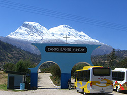 campo santo huascaran mountain