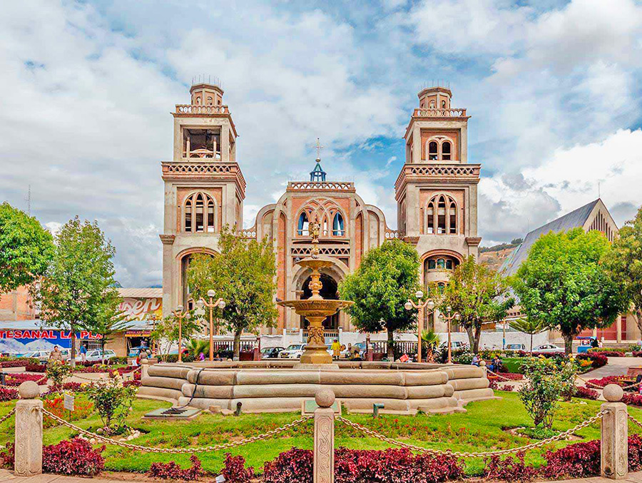 main square huaraz