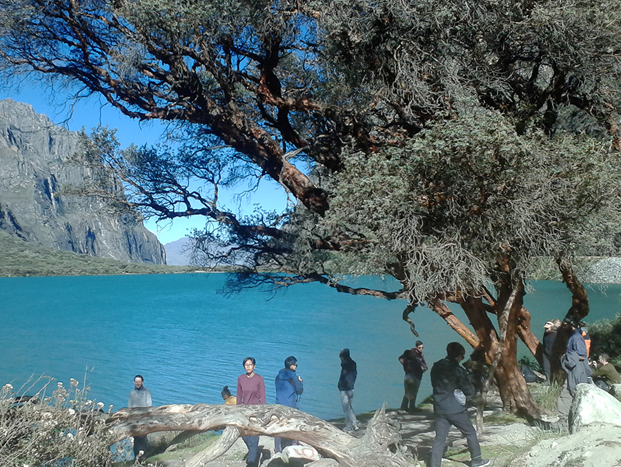 llanganuco lake huaraz