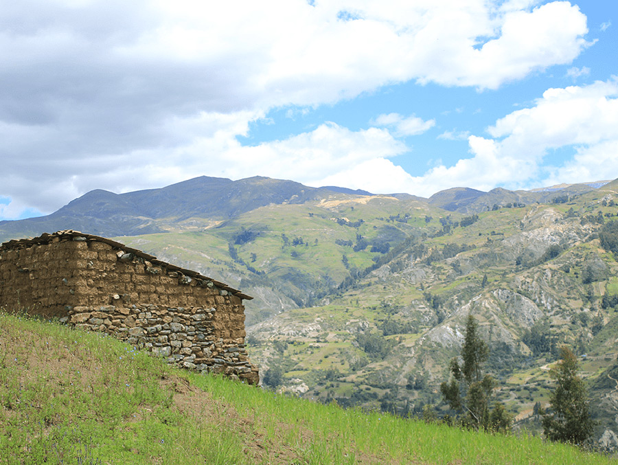 Hiking Wilcahuain to Monterrey Huaraz