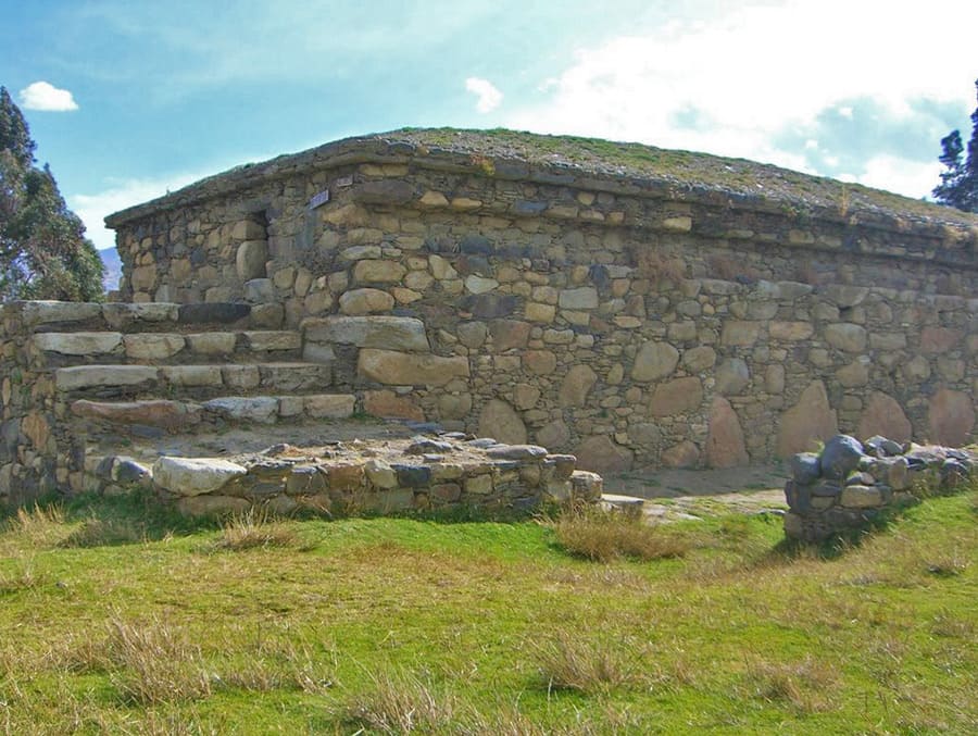 Wilcahuain archeological Huaraz